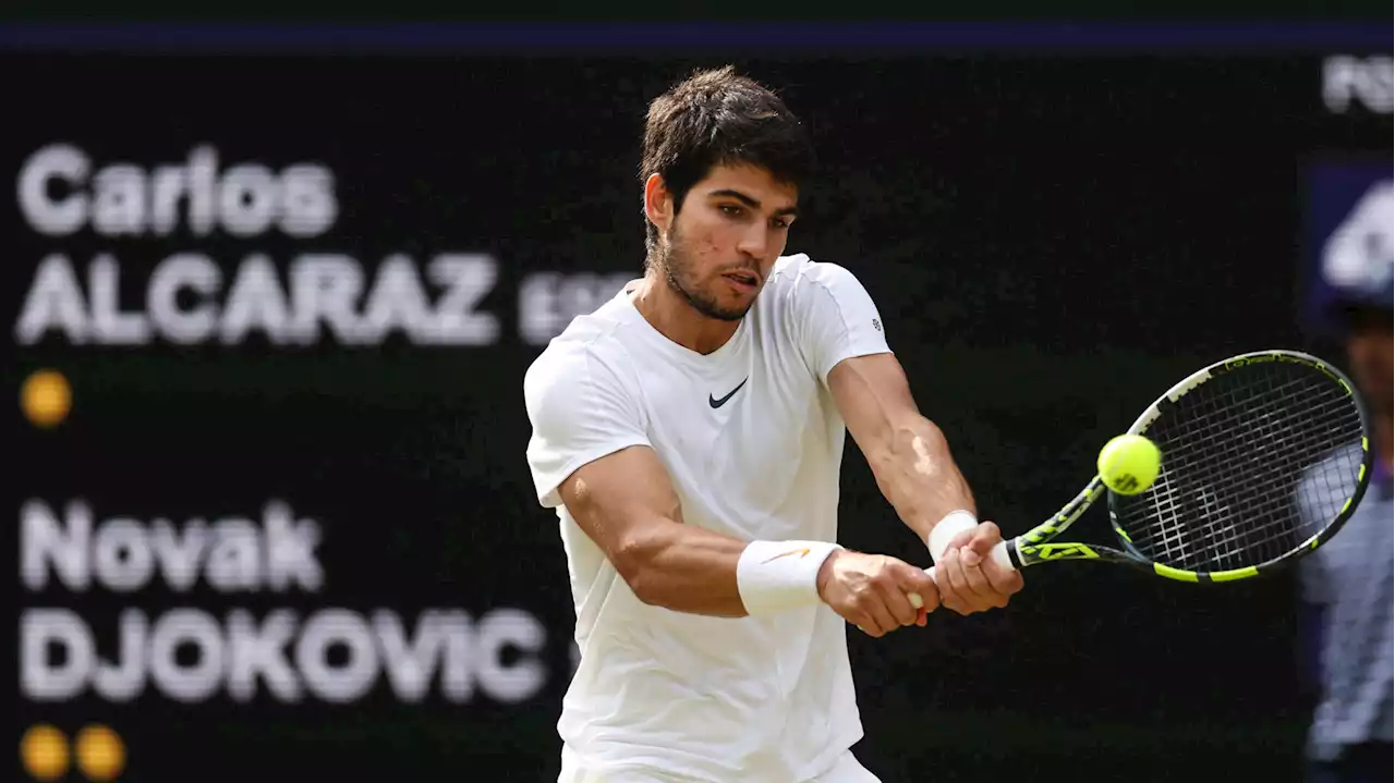 Alcaraz remporte Wimbledon après une finale de près de 5h contre Djokovic