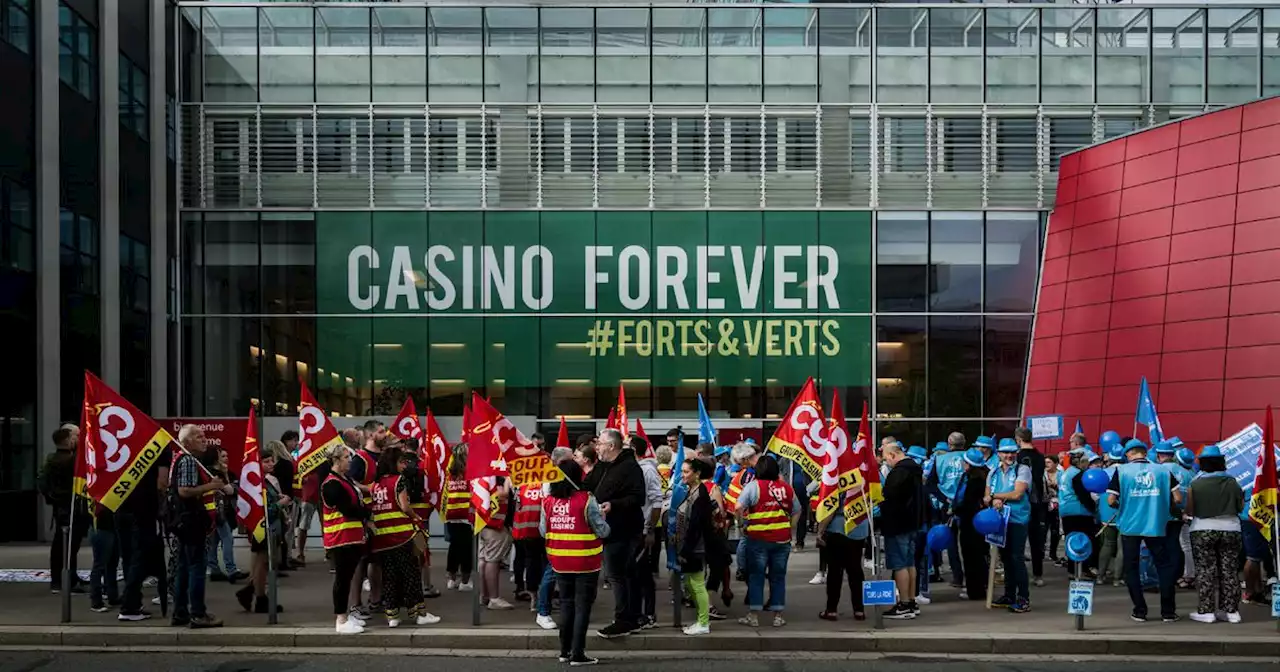 A Saint-Etienne, les employés de Casino retiennent leur souffle : 'Ne pas céder à la sinistrose'