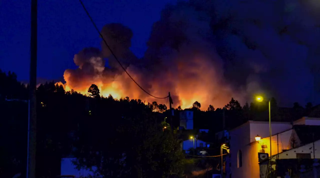 Incendio a La Palma, evacuate oltre 4mila persone