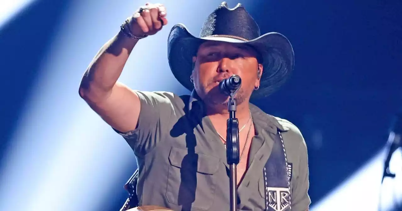 Jason Aldean runs off stage and stops concert after suffering heat stroke