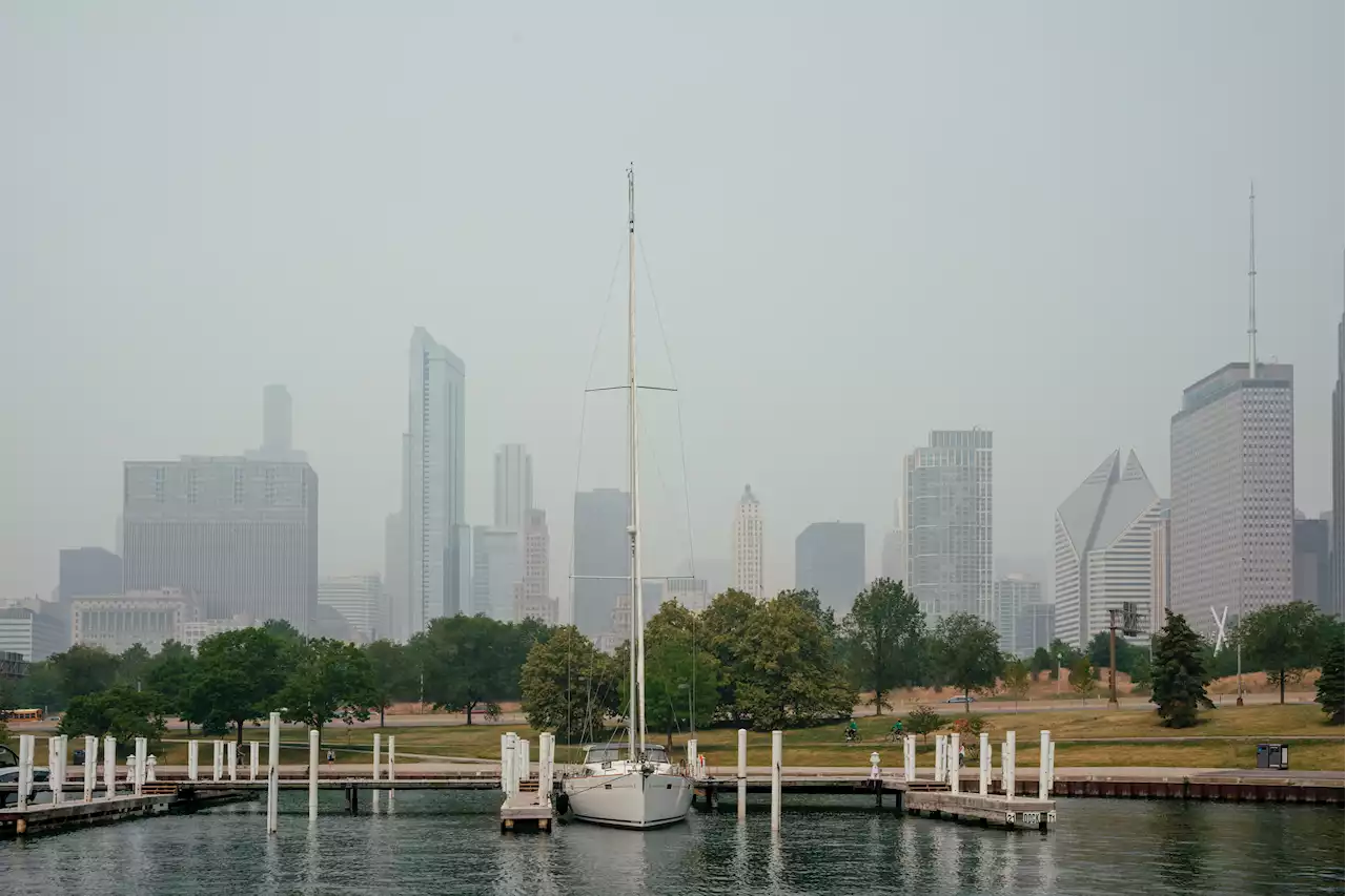 ‘Unhealthy' air quality reported in Chicago area due to wildfire smoke