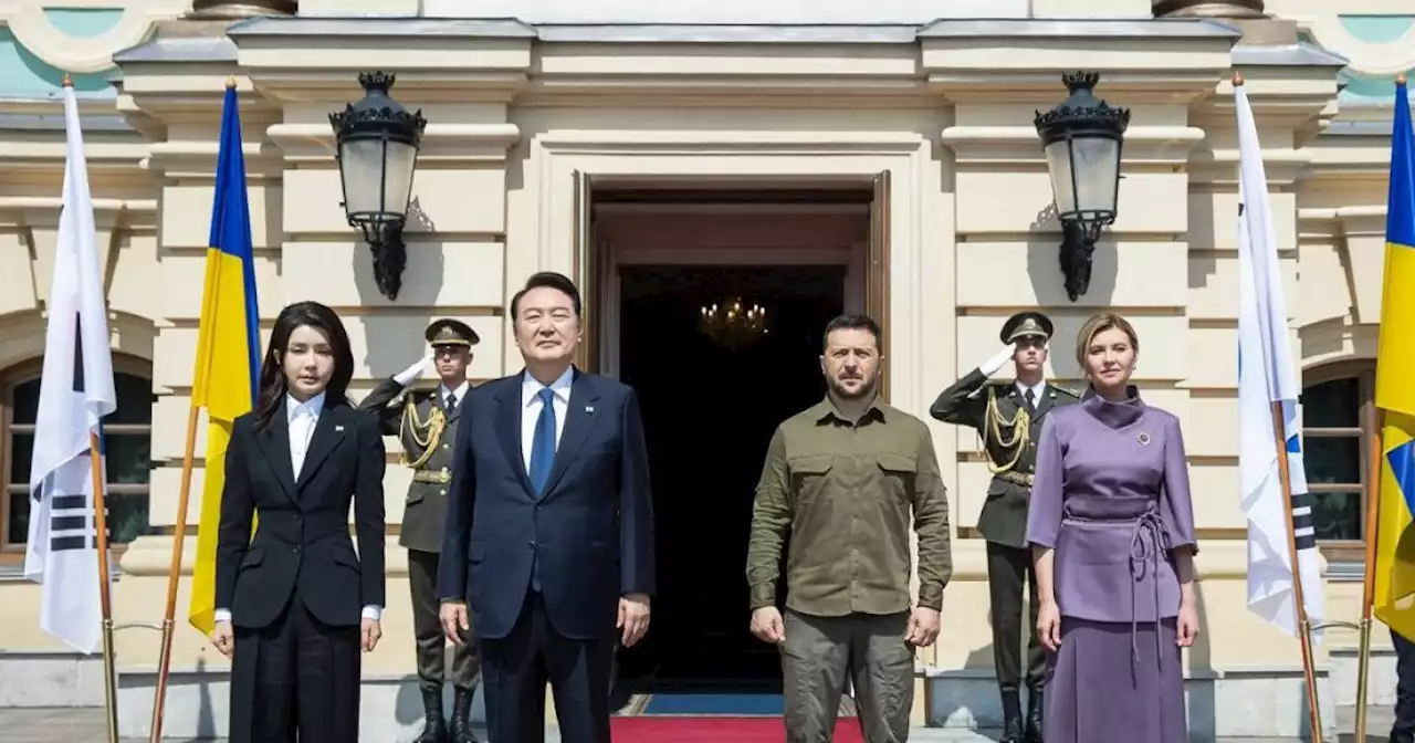 A Ucrania llegó el presidente de Corea del Sur, quien se reunió con Volodímir Zelenski