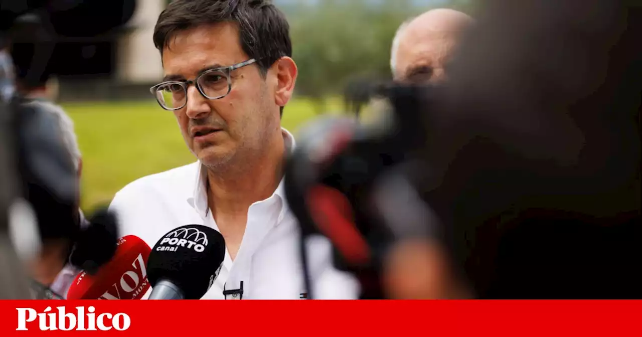 IL diz que Costa não defende a transparência nem combate a corrupção