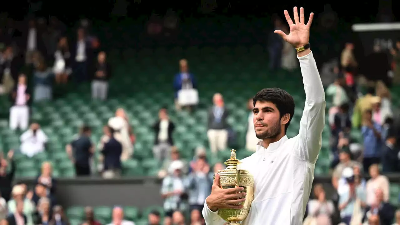 Tennis: Alcaraz surpasse Djokovic et rafle son premier sacre à Wimbledon