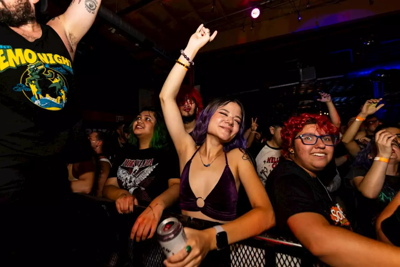 Everyone we saw singing along at the San Antonio stop of The Emo Night Tour