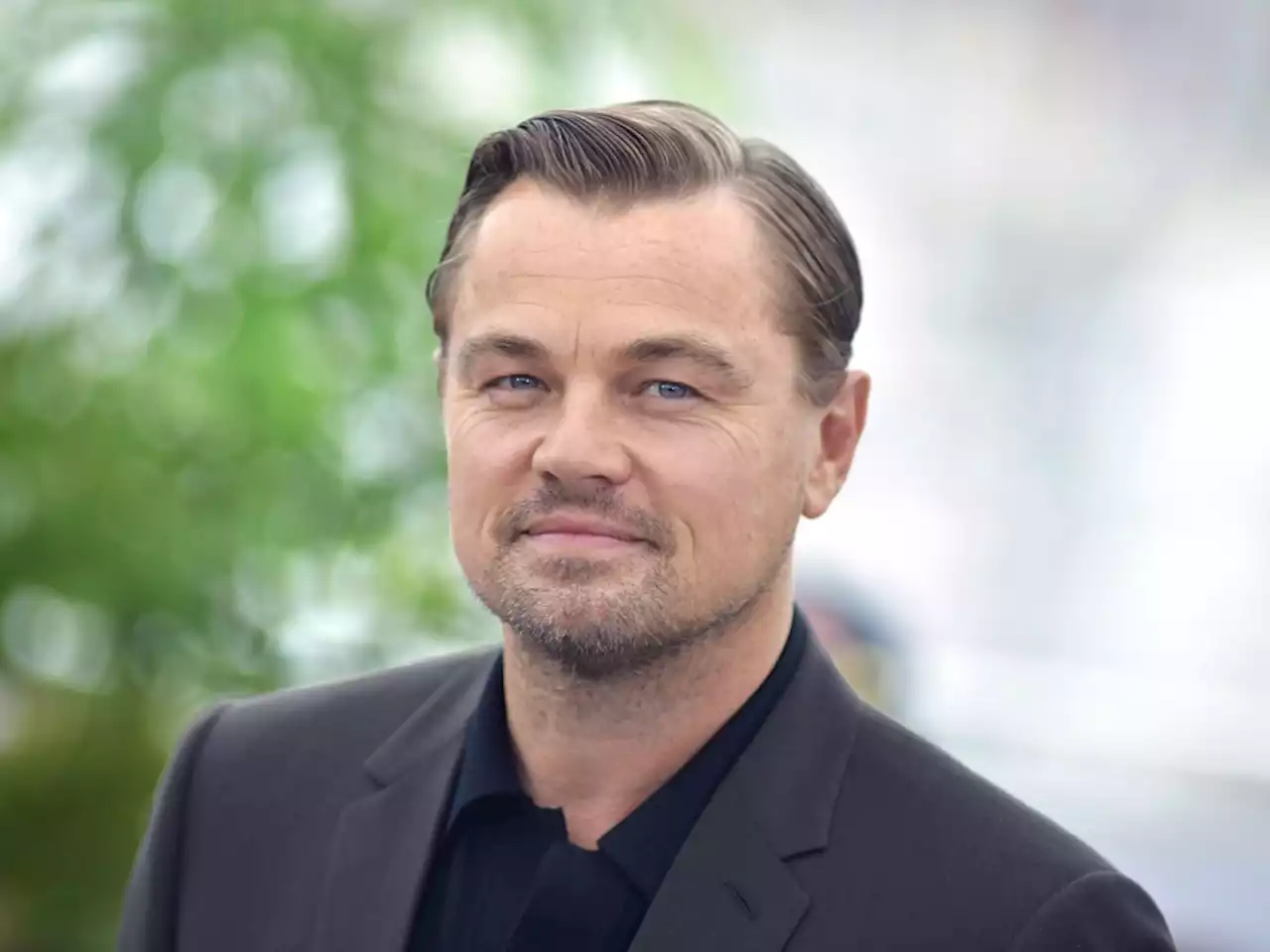 Leonardo DiCaprio’s Friends Are Reportedly ‘Convinced’ the Actor Will ‘Never Fully Settle Down' Amid Gigi Hadid Rumors