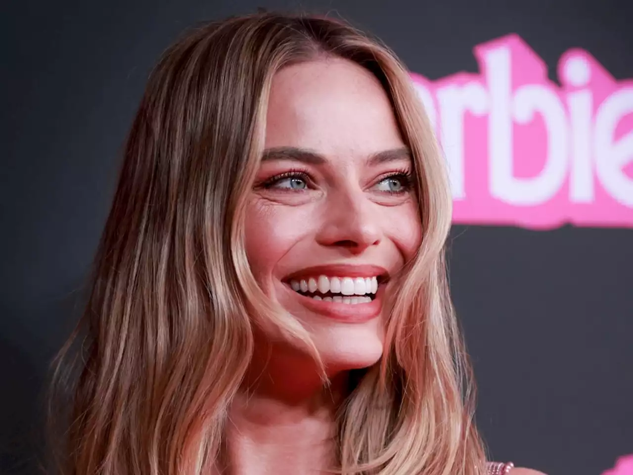 Margot Robbie’s Everyday Makeup Routine Isn’t Complete Without This ‘Nourishing’ $4 Lip Balm