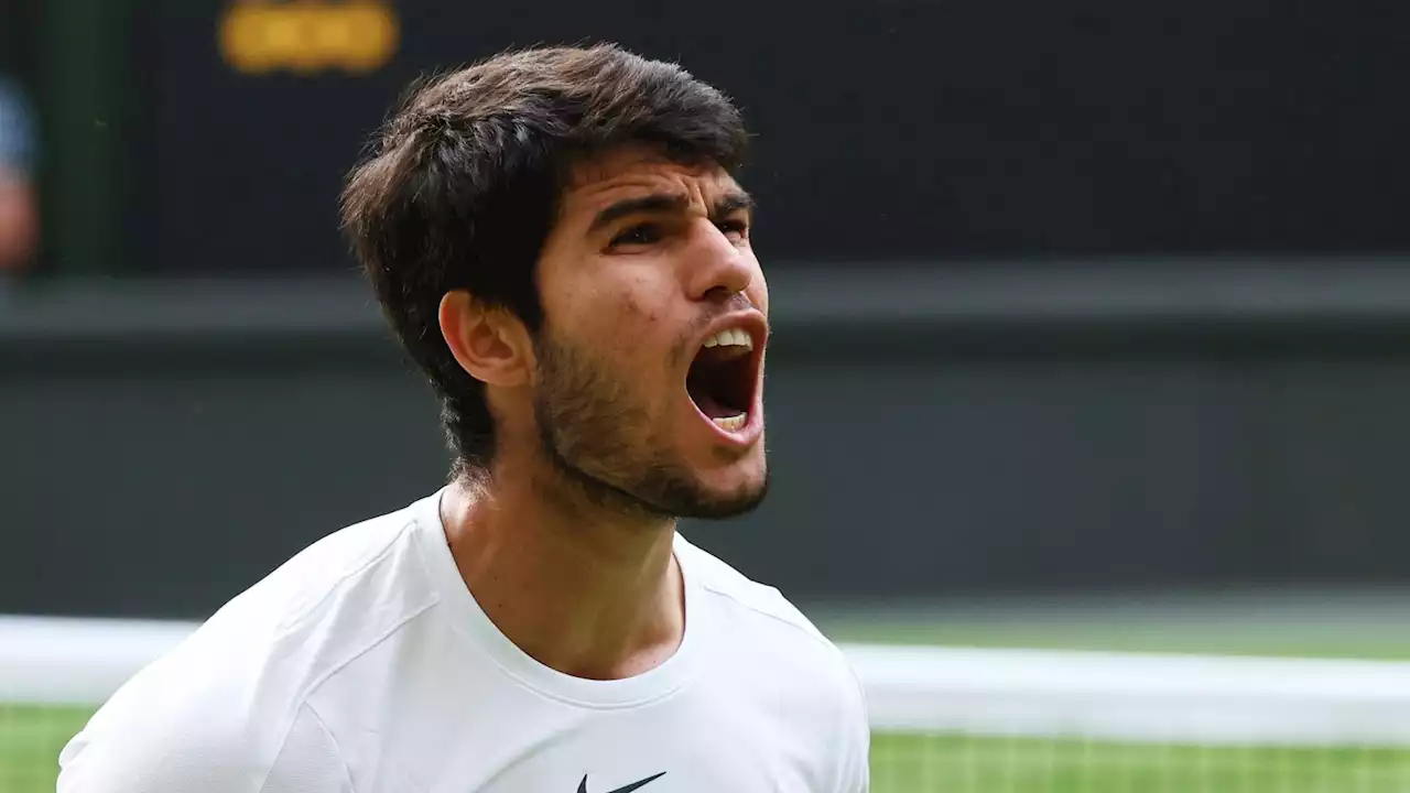 Carlos Alcaraz beats Novak Djokovic to win Wimbledon men's singles final