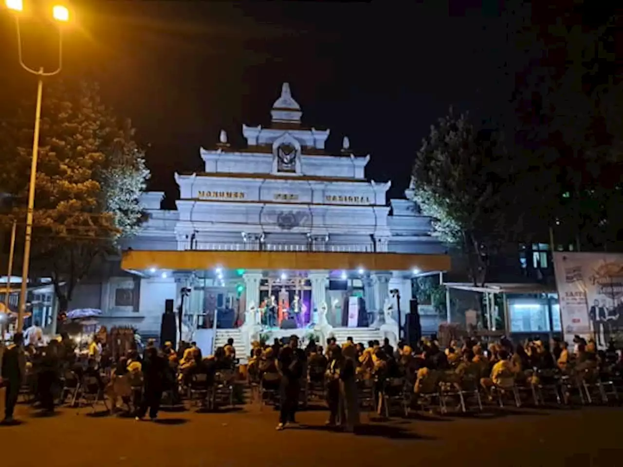 Nostalgia Tembang Kenangan di Monumen Pers Solo, Penonton Antusias Sumbang Lagu