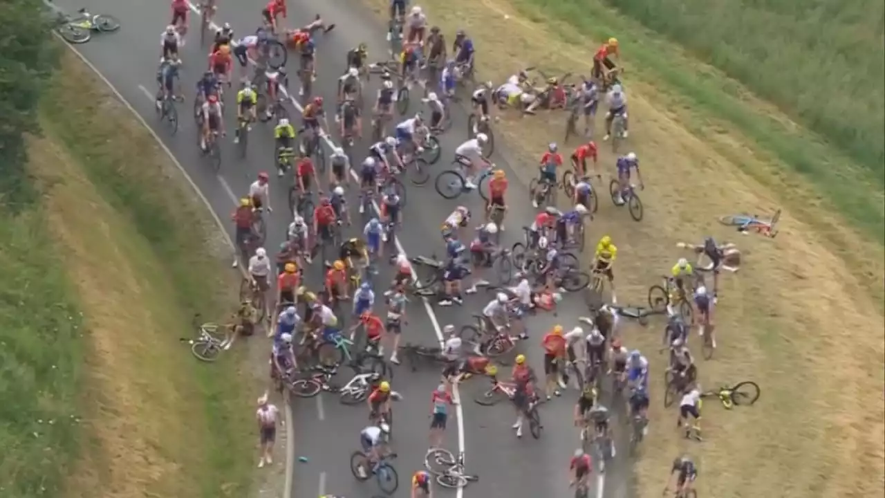 Tour de France: Massensturz schon nach sechs Kilometern auf Alpen-Ritt