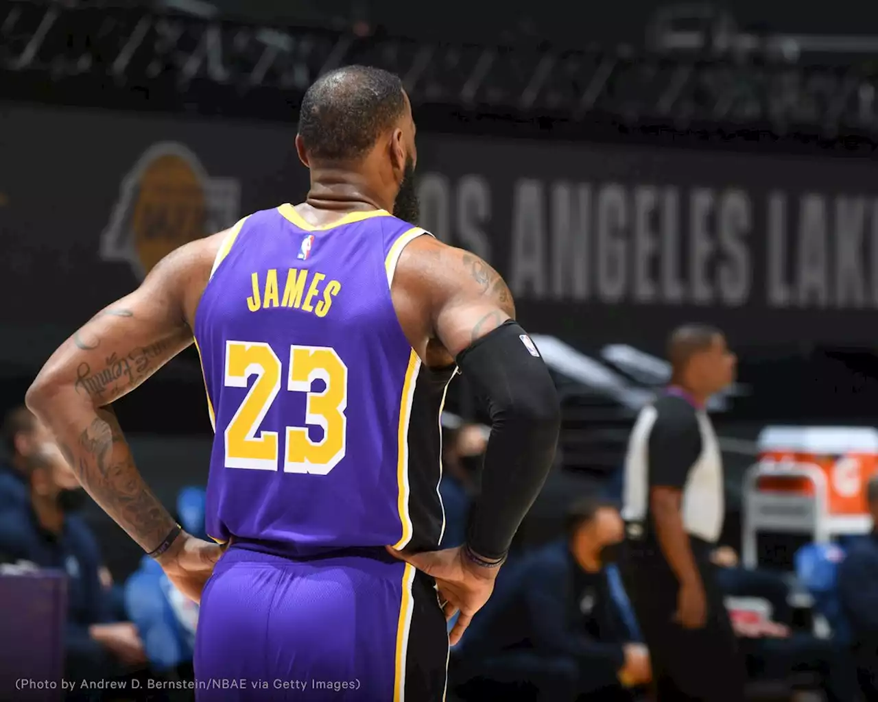 LeBron to change uniform from No. 6 to No. 23