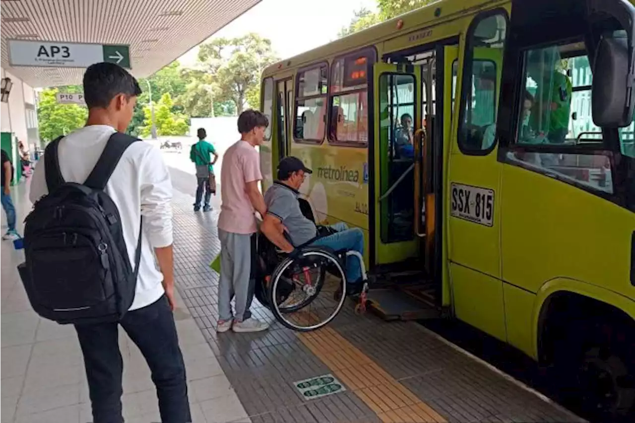 Estaciones de Metrolínea deberán seguir en uso, “no pueden” cerrarse