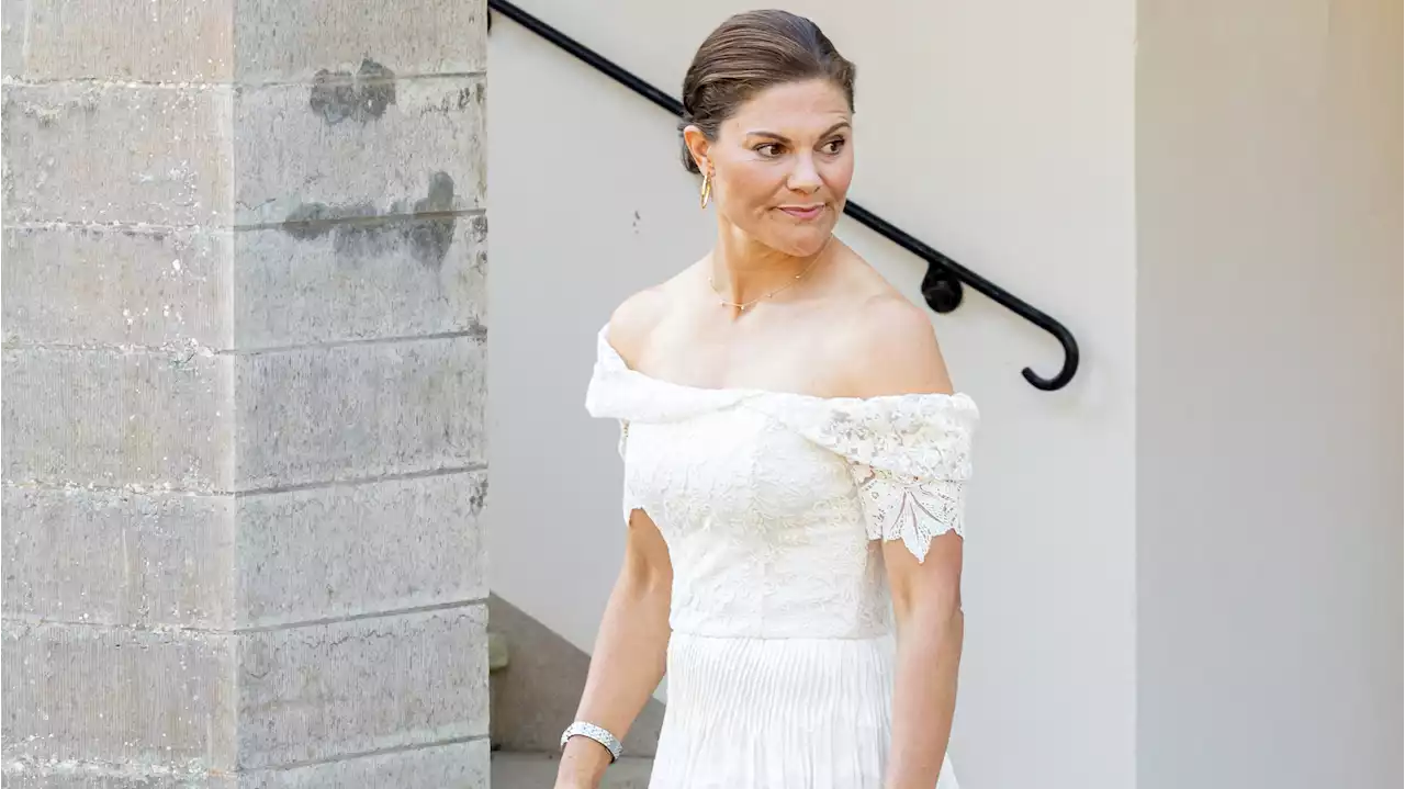 Victoria di Svezia, la principessa che per il suo compleanno si veste da «sposa»