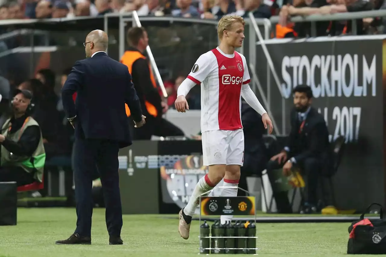 Dolberg kijkt terug op Ajax-periode: 'Praatte niet zoveel met Bosz'