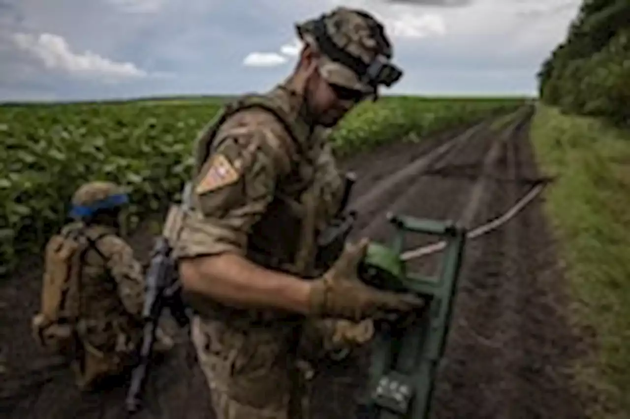 The biggest obstacle to Ukraine’s counteroffensive? Minefields.