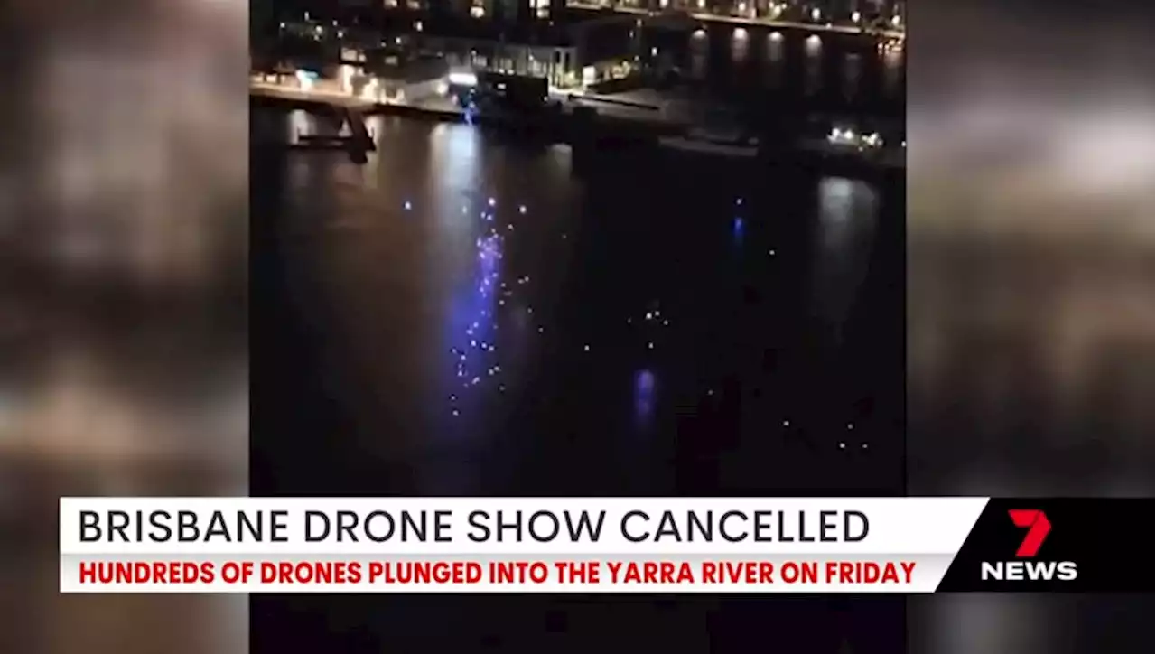 Hundreds of drones fall into harbour in Melbourne show fail