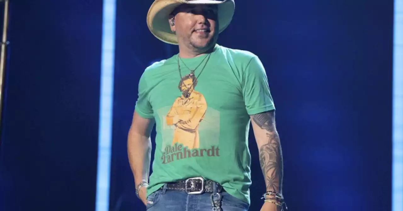 Musician Jason Aldean leaves concert for heat exhaustion