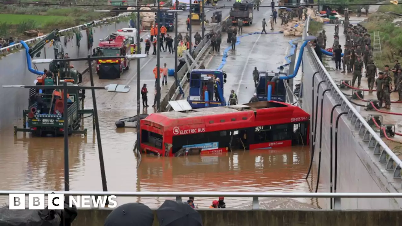 South Korea floods: Tunnel horror strikes fear of monsoon