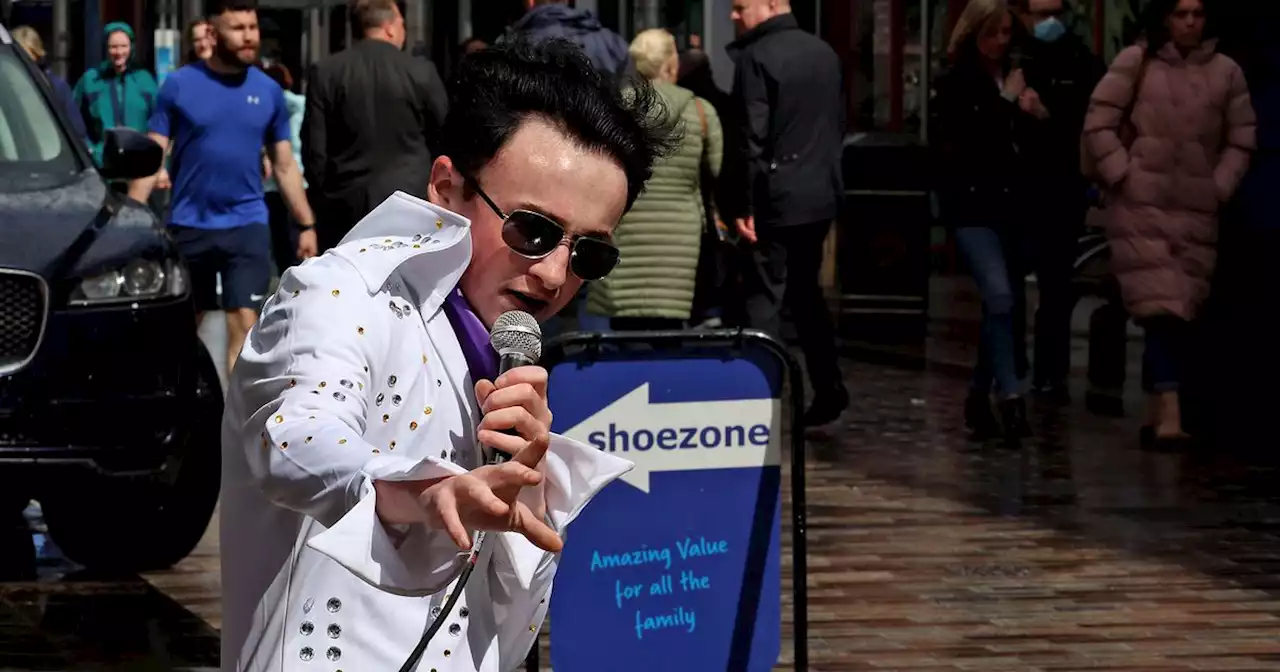 Jelvis couldn't help falling in love with UK city as busker announces big move