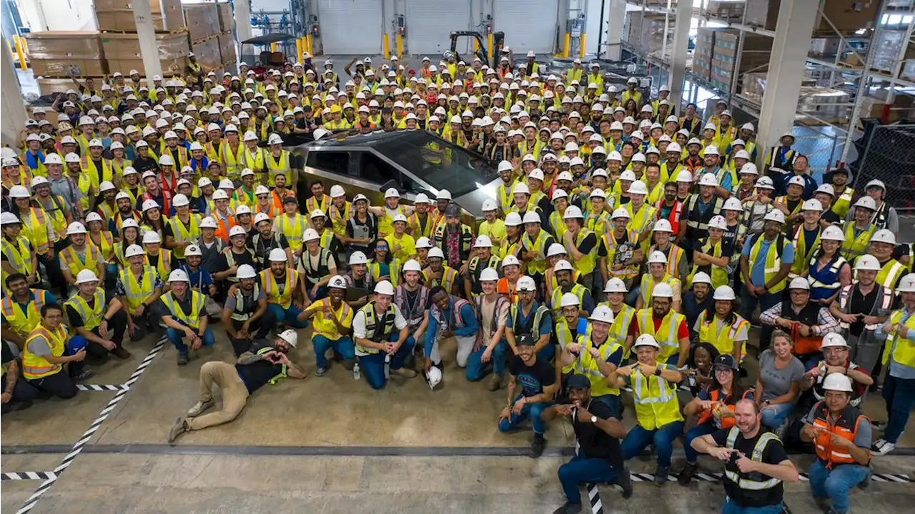 Tesla Cybertruck: the first electric pick-up is built