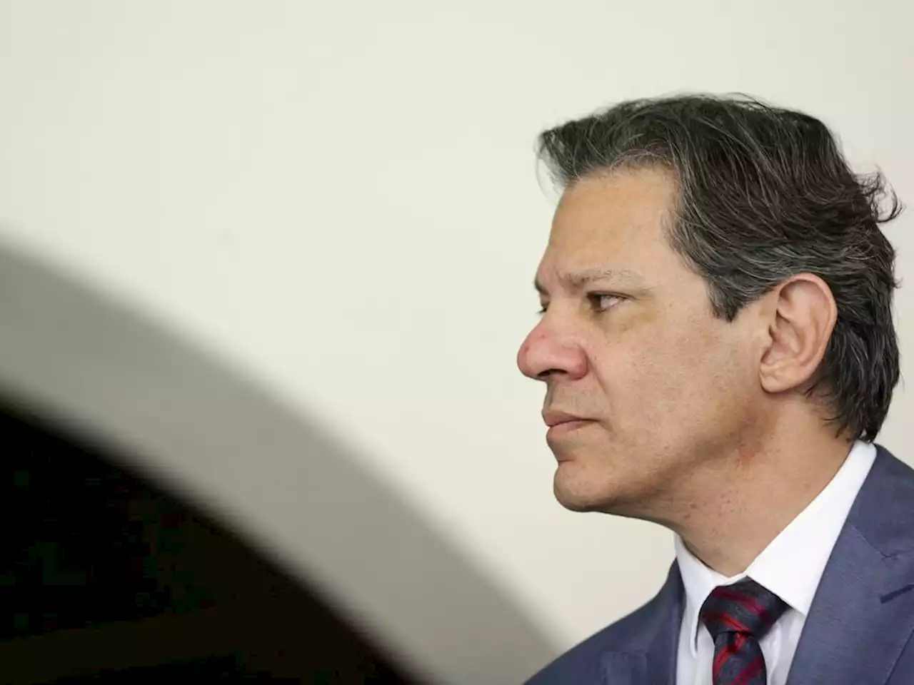 'A pretendida desaceleração da economia pelo Banco Central chegou forte', diz Haddad