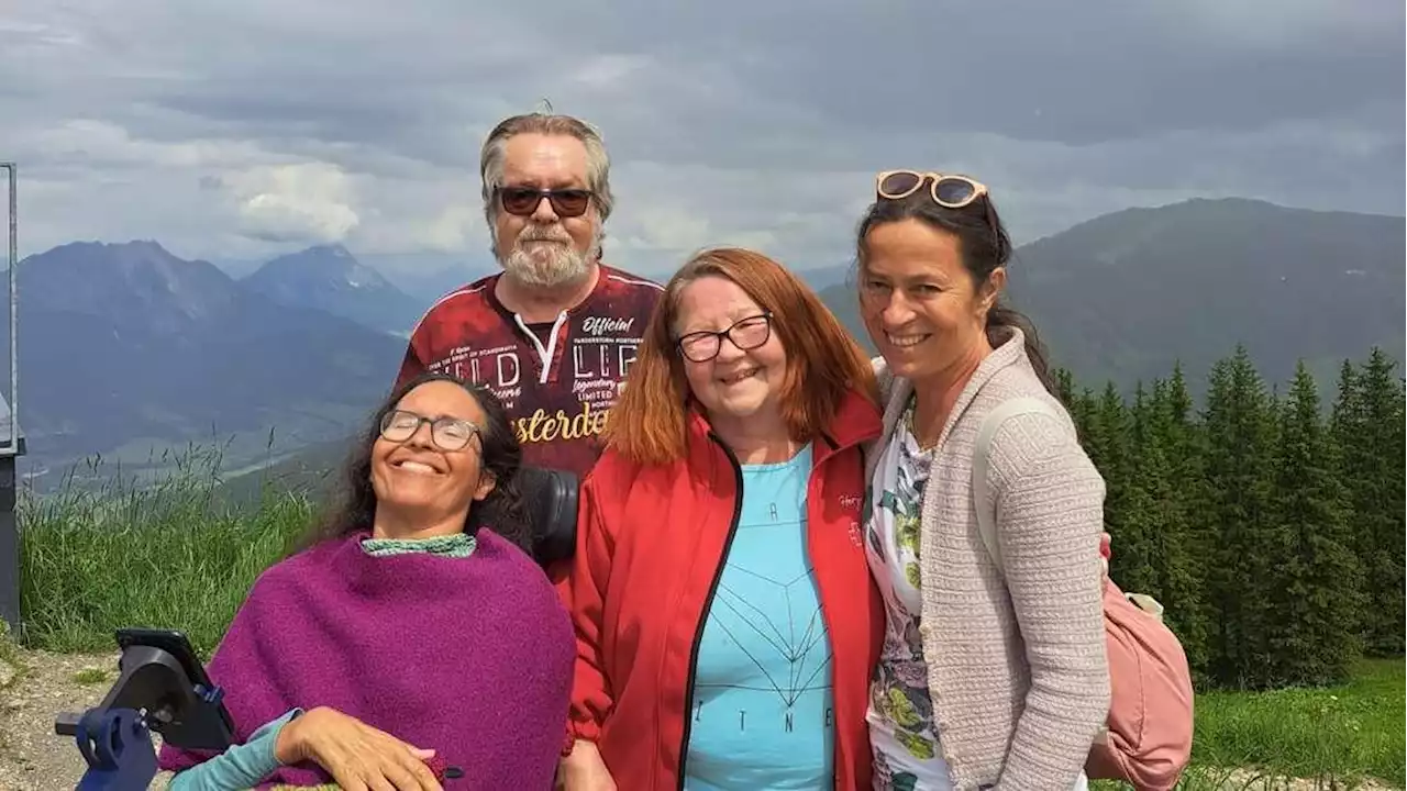 Salzburger Land: Herzenswunsch Hospizmobil bringt Susanne in ihre geliebten Alpen