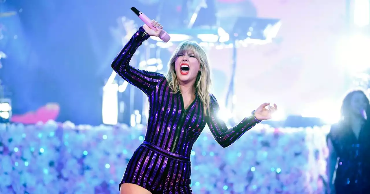 Live updates as Taylor Swift tickets go on general sale