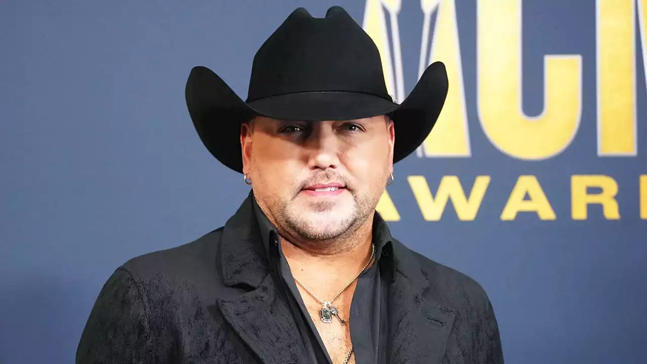 Jason Aldean Explains Why He Rushed Off Stage During His Concert