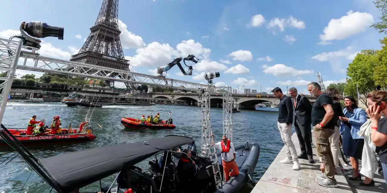 JO 2024 répétition de la cérémonie d'ouverture un convoi de bateaux