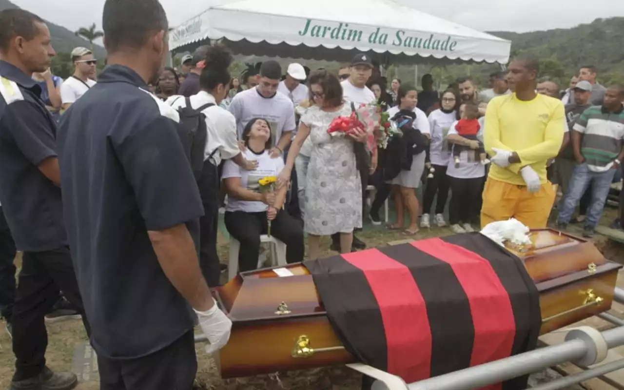 Motorista morto na Praça Seca é enterrado na Zona Oeste | Rio de Janeiro | O Dia