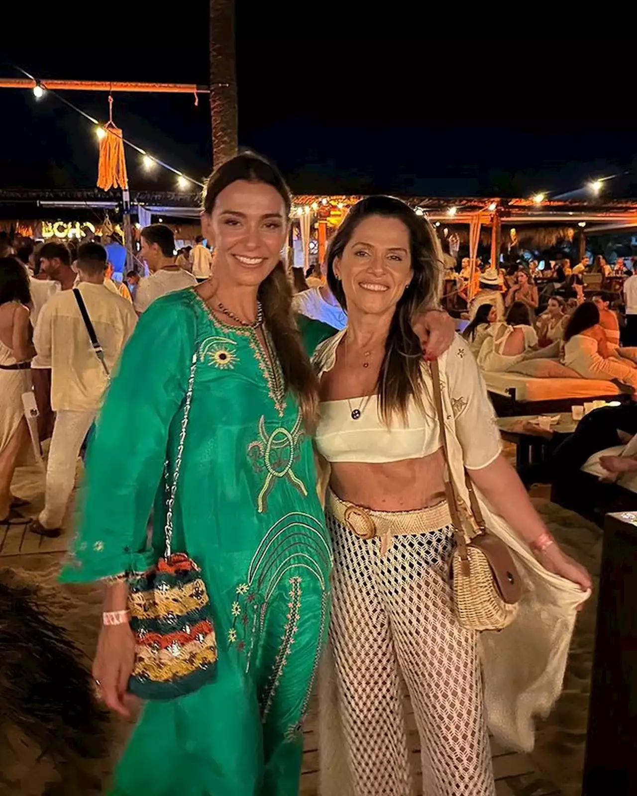 Mônica Martelli e Ingrid Guimarães curtem noitada em Ibiza: '100% de aproveitamento'