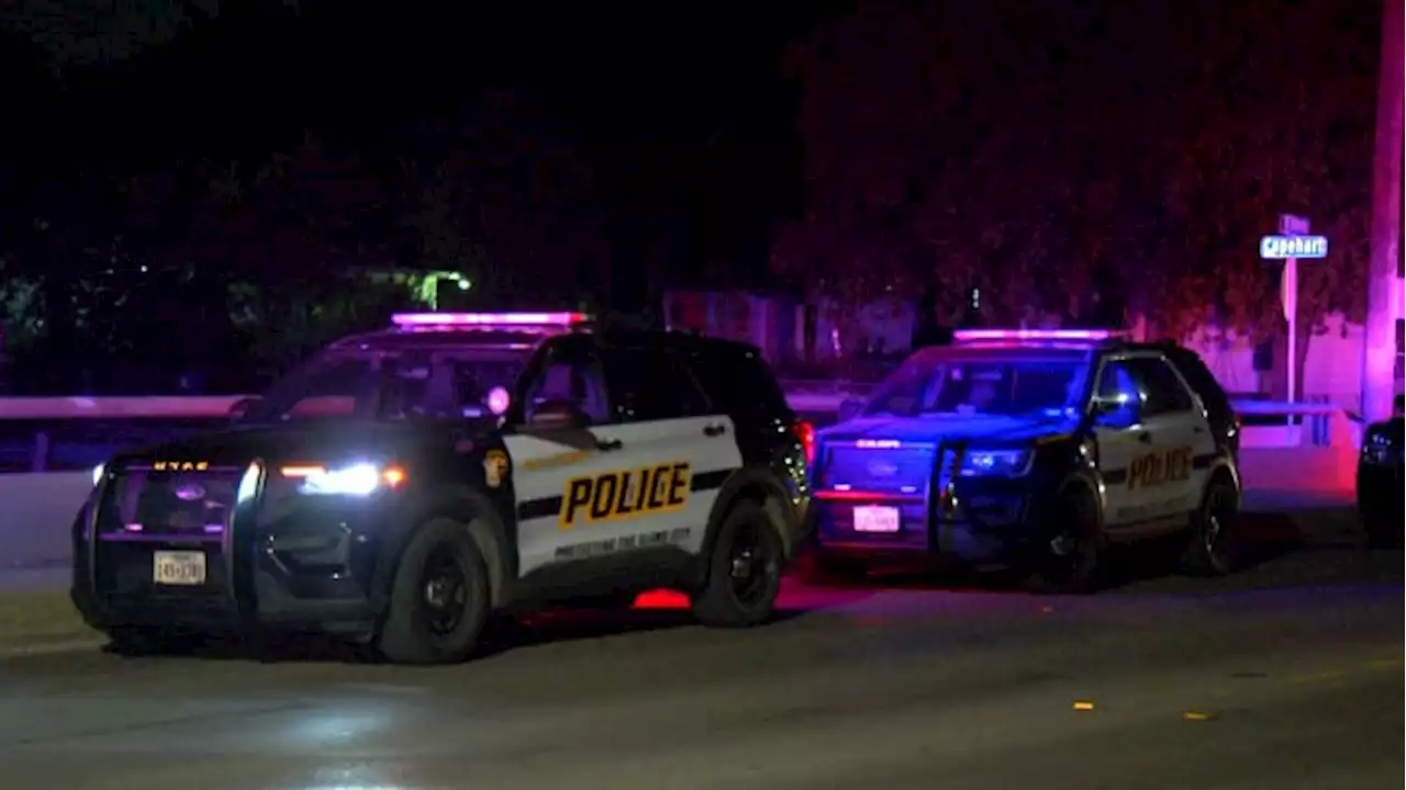 2 men hospitalized after being shot on city’s West Side, San Antonio police say