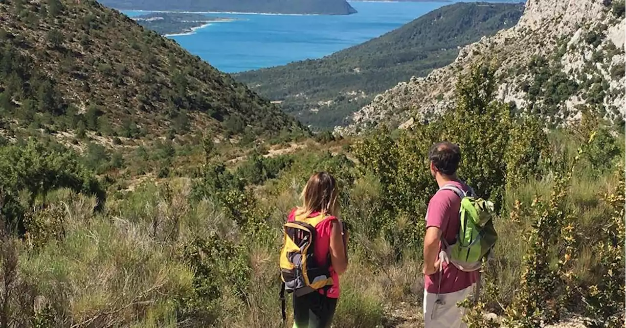 Moustiers-Sainte-Marie : en balade avec de l'art, de l'eau et le plein de nature