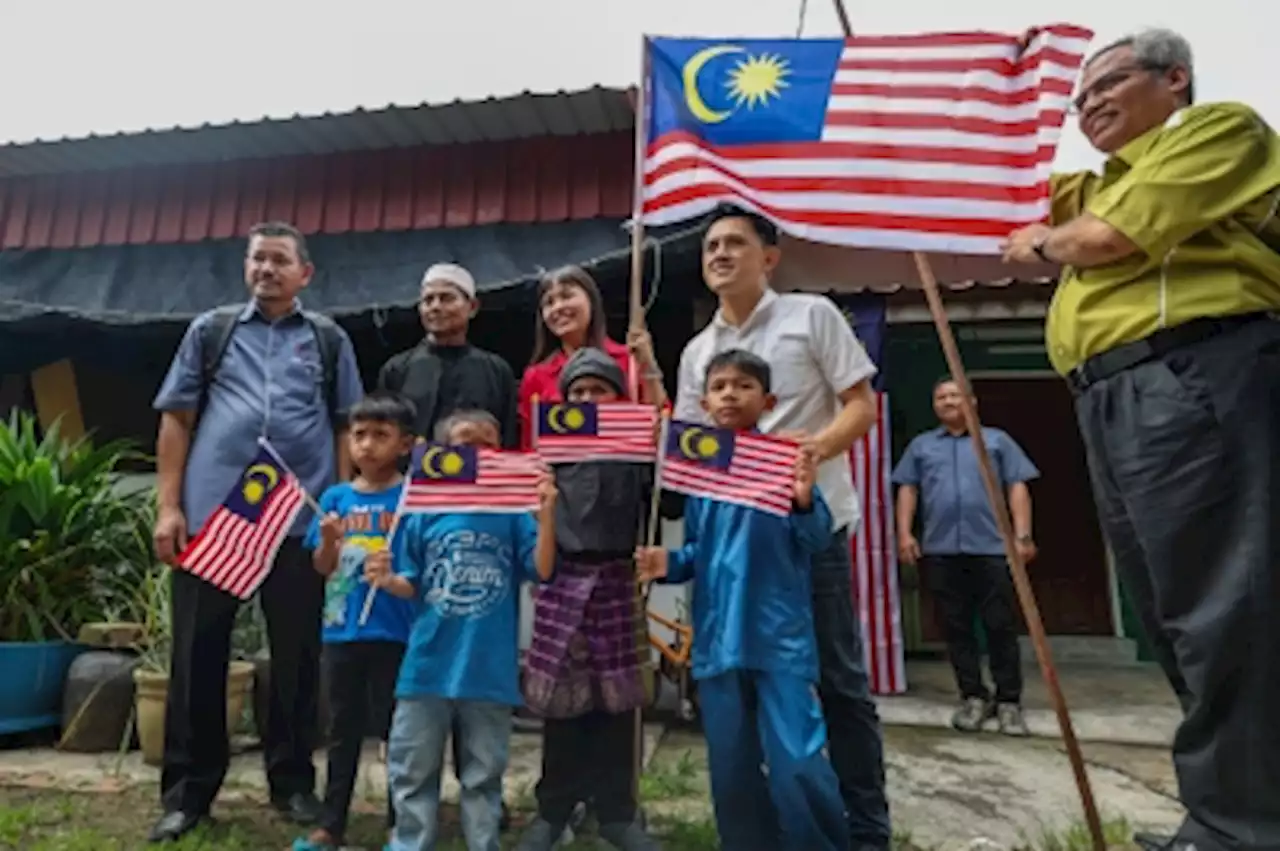 2023 Kembara Merdeka Jalur Gemilang convoy: Komuter, Rapid Bus used in Perak-Penang handover