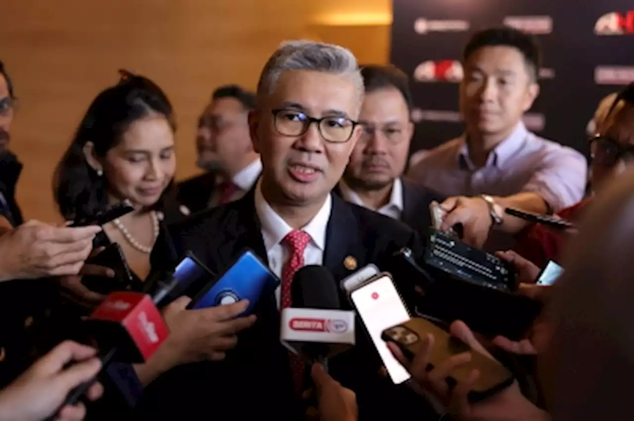 Tengku Zafrul: No intention to phase out AP system