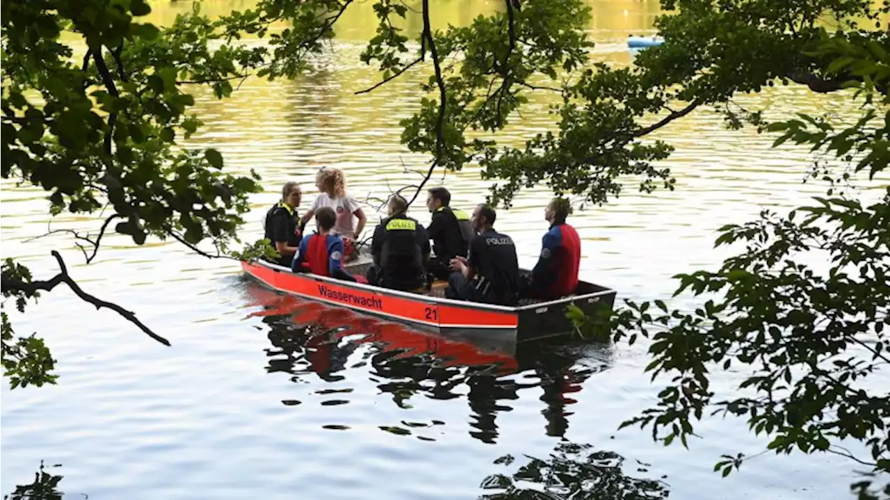 Schlachtensee in Berlin: Polizei rettet bewusstlosen Stand-up-Paddler