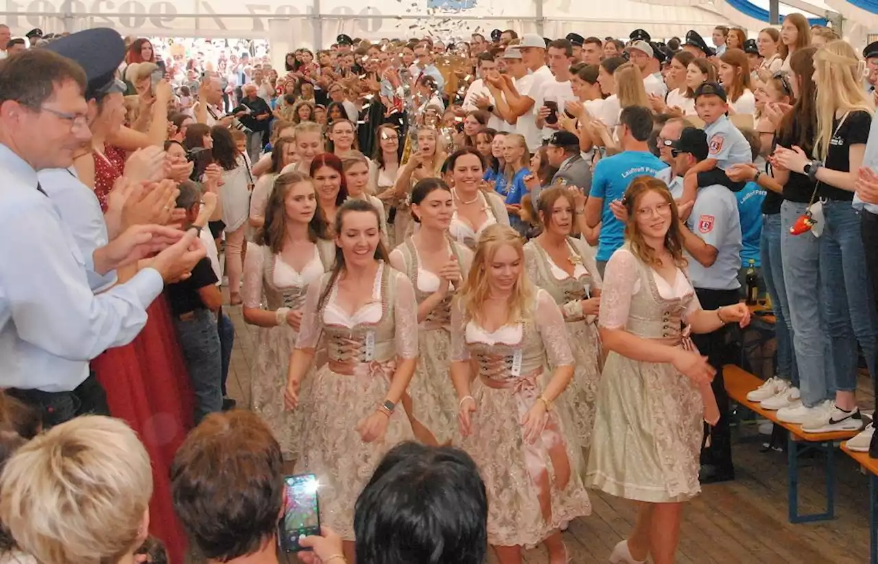 Erst sprach Aiwanger, dann tanzten die Festdamen: Parsberg feierte drei Tage lang