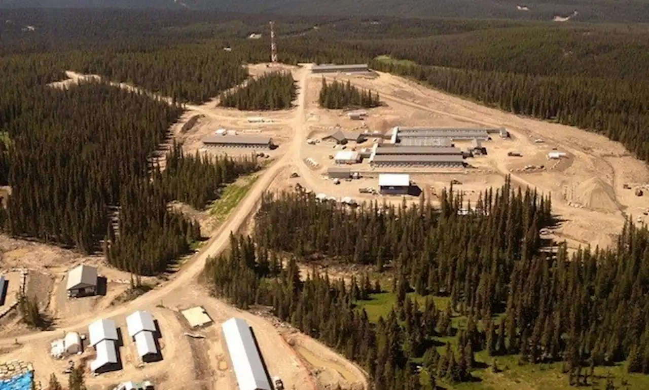 Minimal damage, no injuries after wildfire near B.C. gold mine project