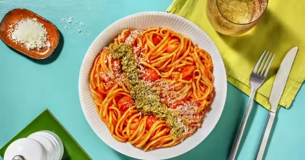 Meat Free Mondays: How to make Mediterranean Pomodoro Pasta in four easy steps