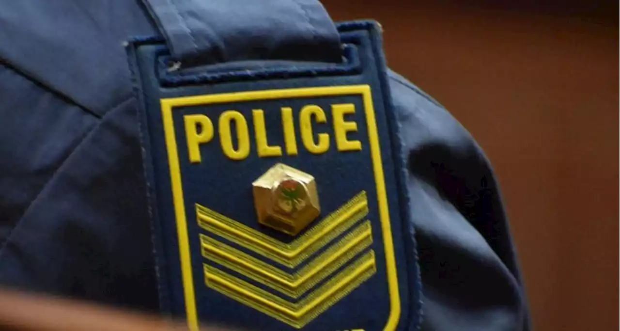 Officer commended for foiling break-in at SAPS building in Pretoria - SABC News