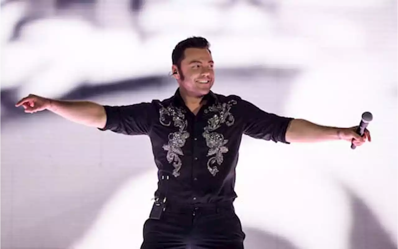 Tiziano Ferro in concerto al Forte Village di Pula in Sardegna. VIDEO