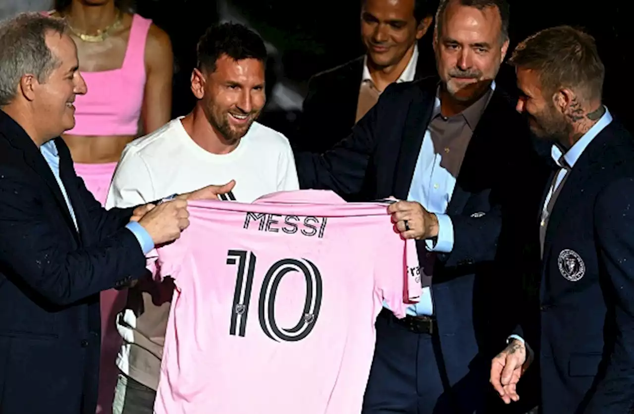 Pictures: Messi Unveiled At New Club To Sold-Out Crowd | Soccer Laduma