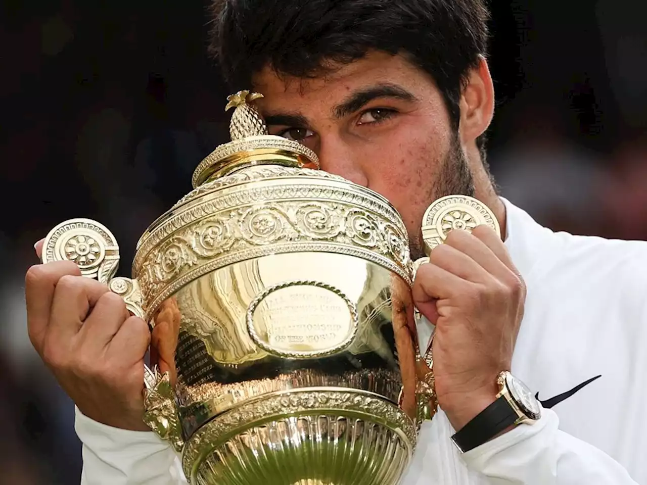 Carlos Alcaraz beats Novak Djokovic to win Wimbledon for second major title