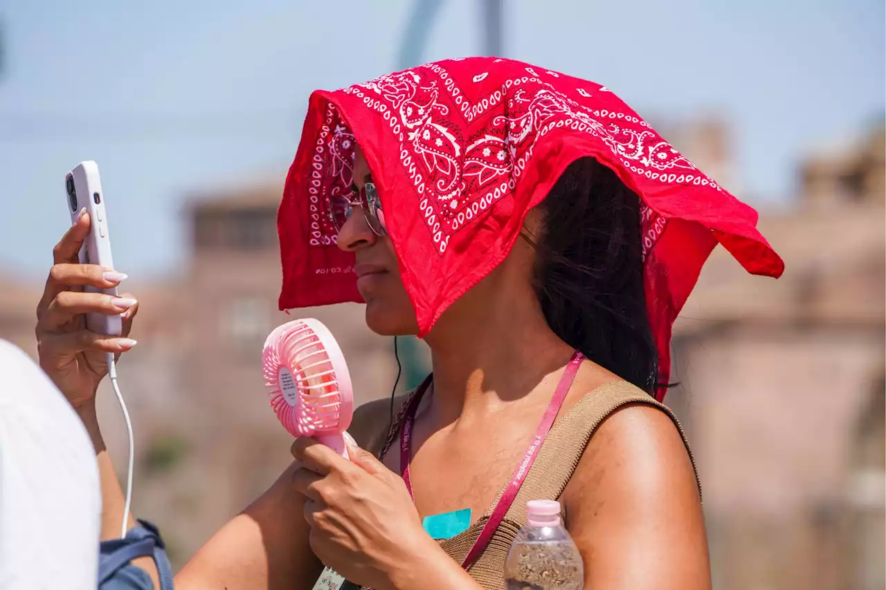 Spain holiday warning over ‘extreme risk’ as 43C Charon ‘heat storm’ hits