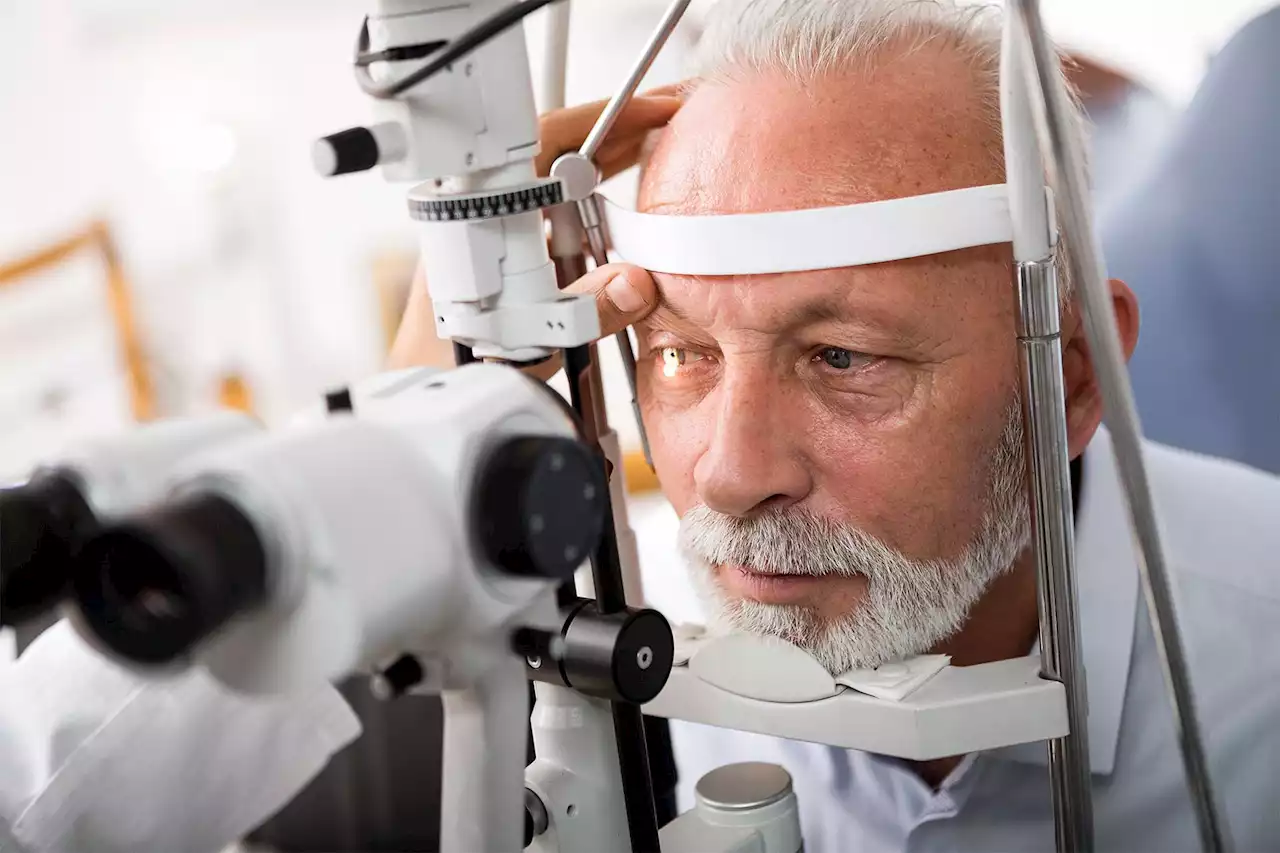 Untreated Vision Problems Linked to Dementia Risk