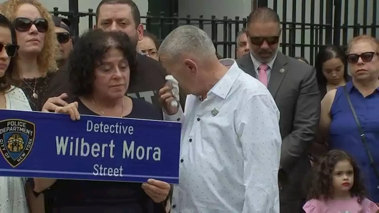 Slain NYPD officer honored with street renaming in Brooklyn