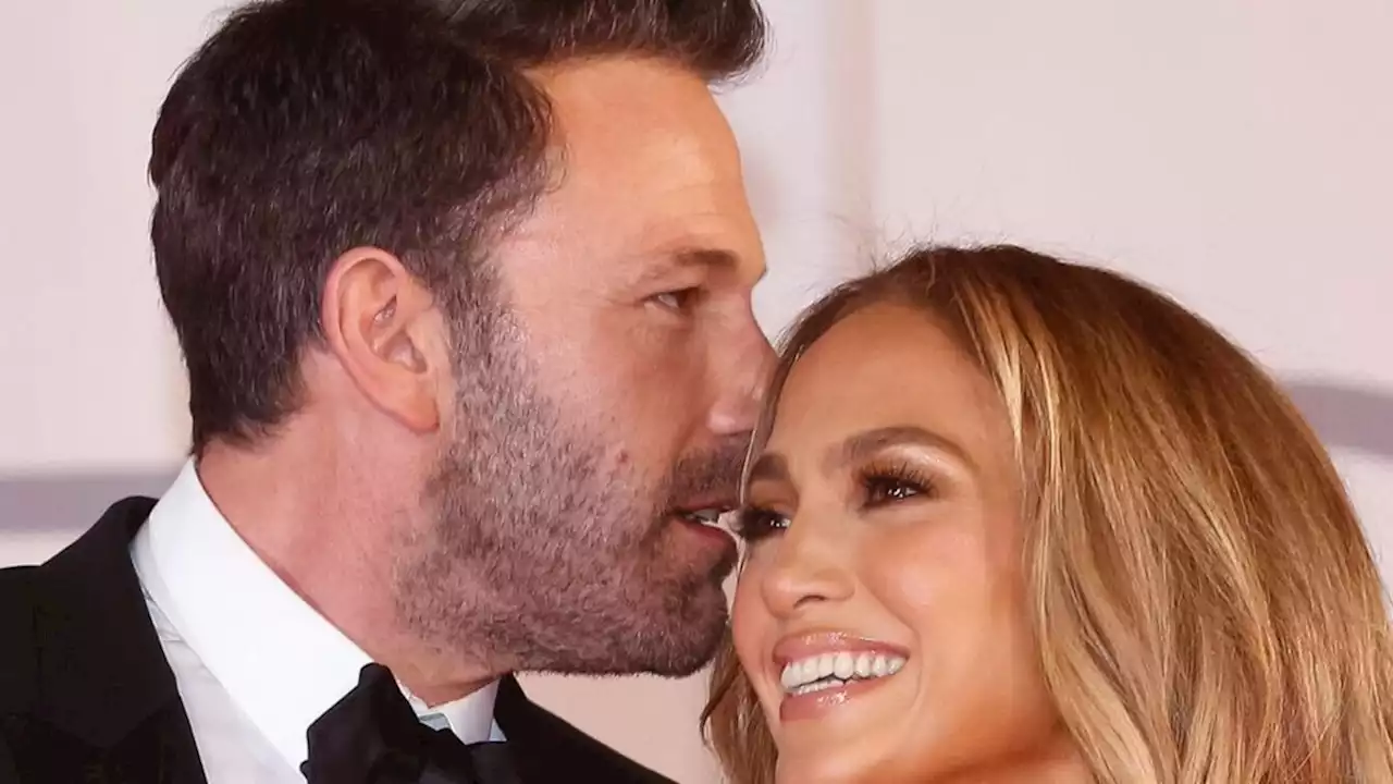 Sie stellt Song über Hochzeit mit Ben Affleck vor