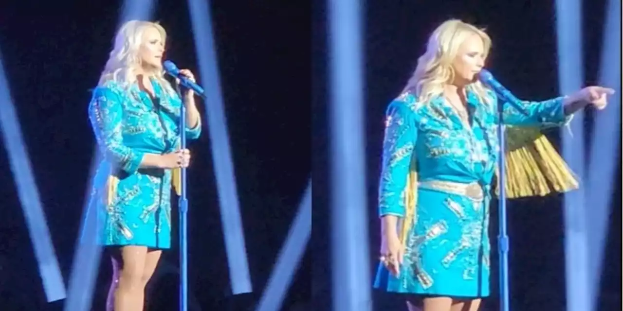 Miranda Lambert pauses show to scold fans: ‘These girls are worried about their selfie’