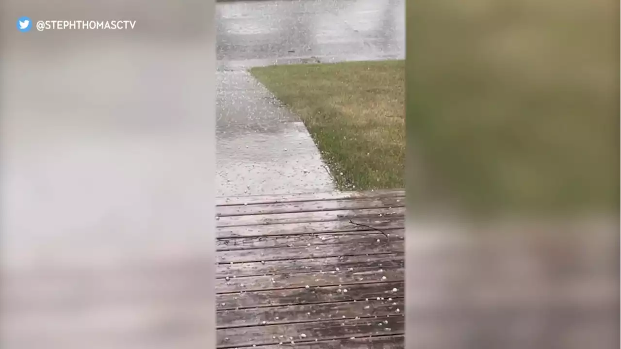 Tornado warning in effect south of Calgary