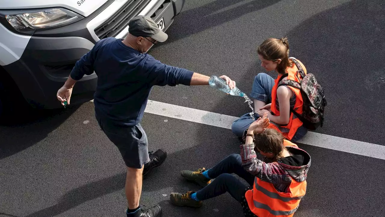 Studie zu politischen Reizthemen: Migration und Klimakrise polarisieren Linke und Rechte am stärksten